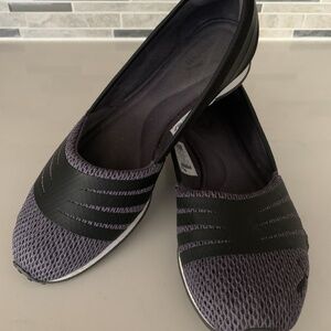 Puma Asha Alt 2 Ballet Flats Slip-On Shoes sz 9 Purplish-grey/Black